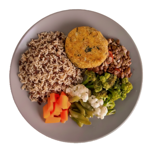 315 - Burger de Grão-de-Bico, Arroz 7 Grãos, Cenoura, Vagem, Couve-Flor, Brócolis e Lentilha